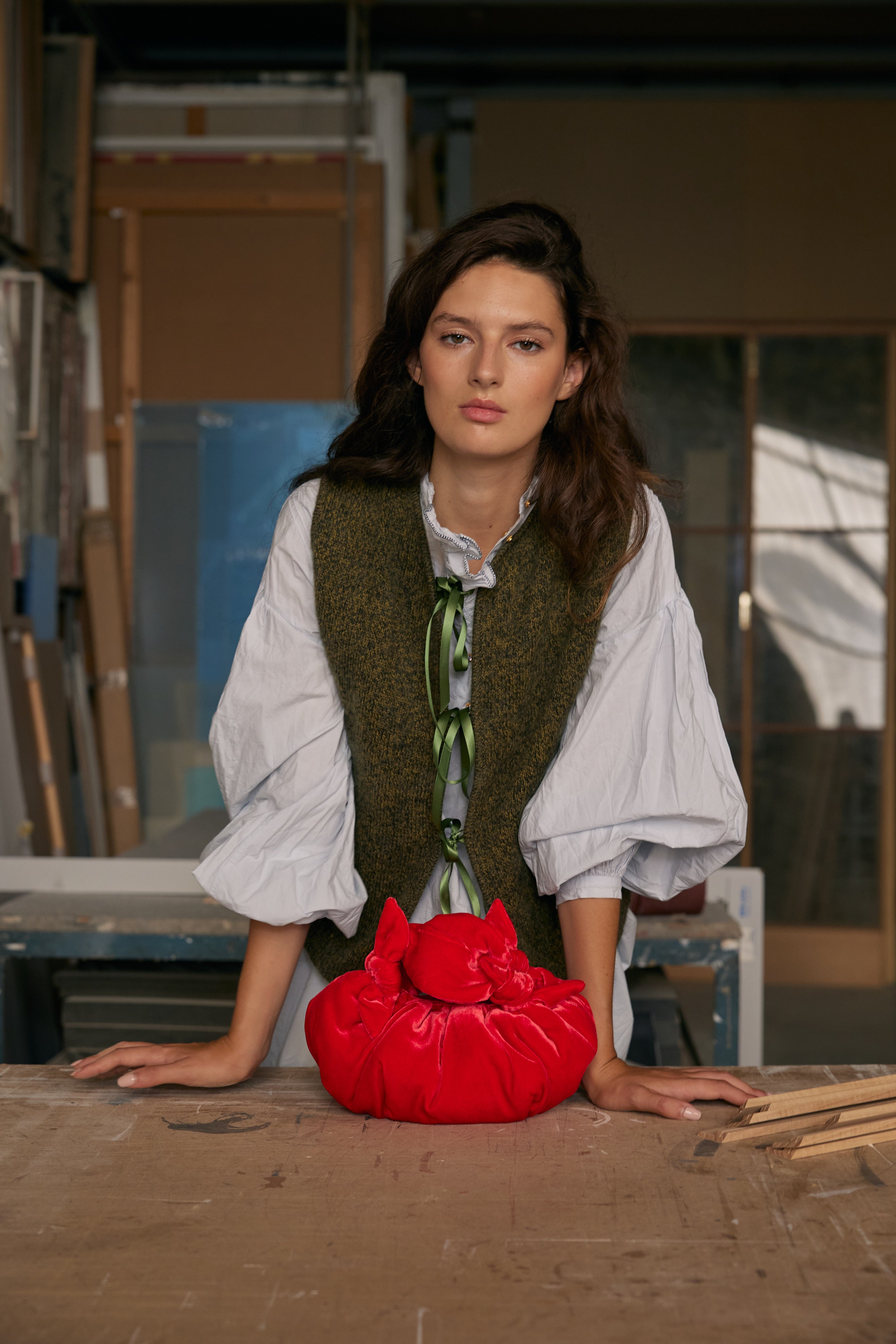 Mumi Bow Vest Olive