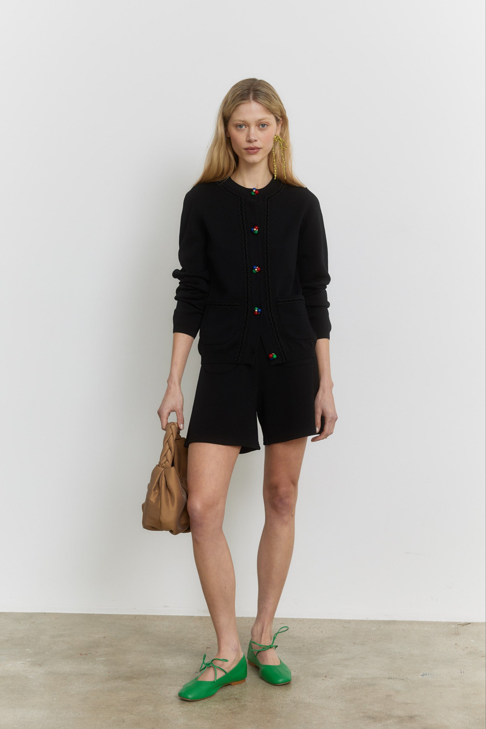 Montse Short Black