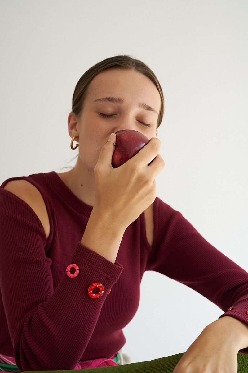 Top con aberturas Laura