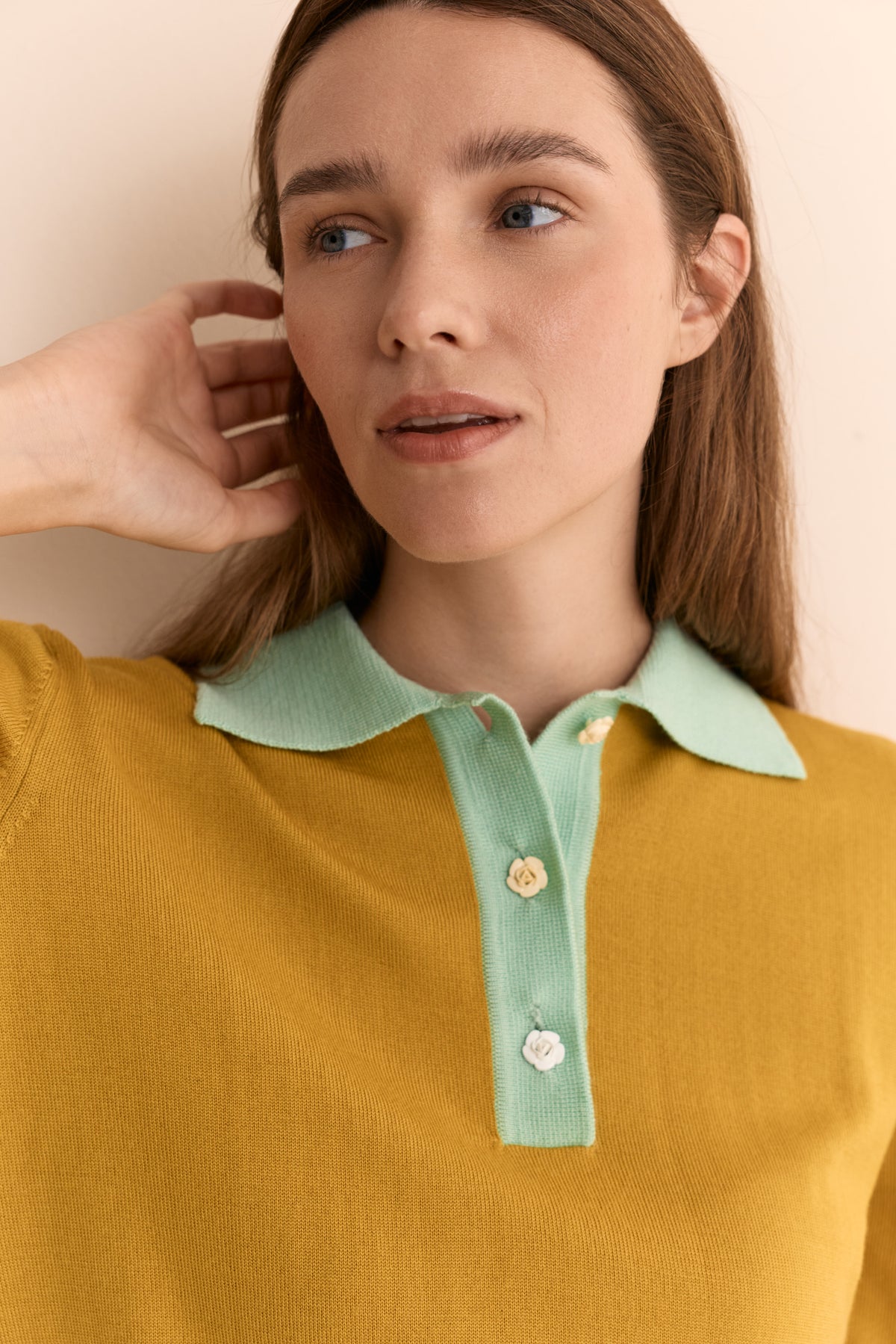Polo de cachemira Emily color mostaza